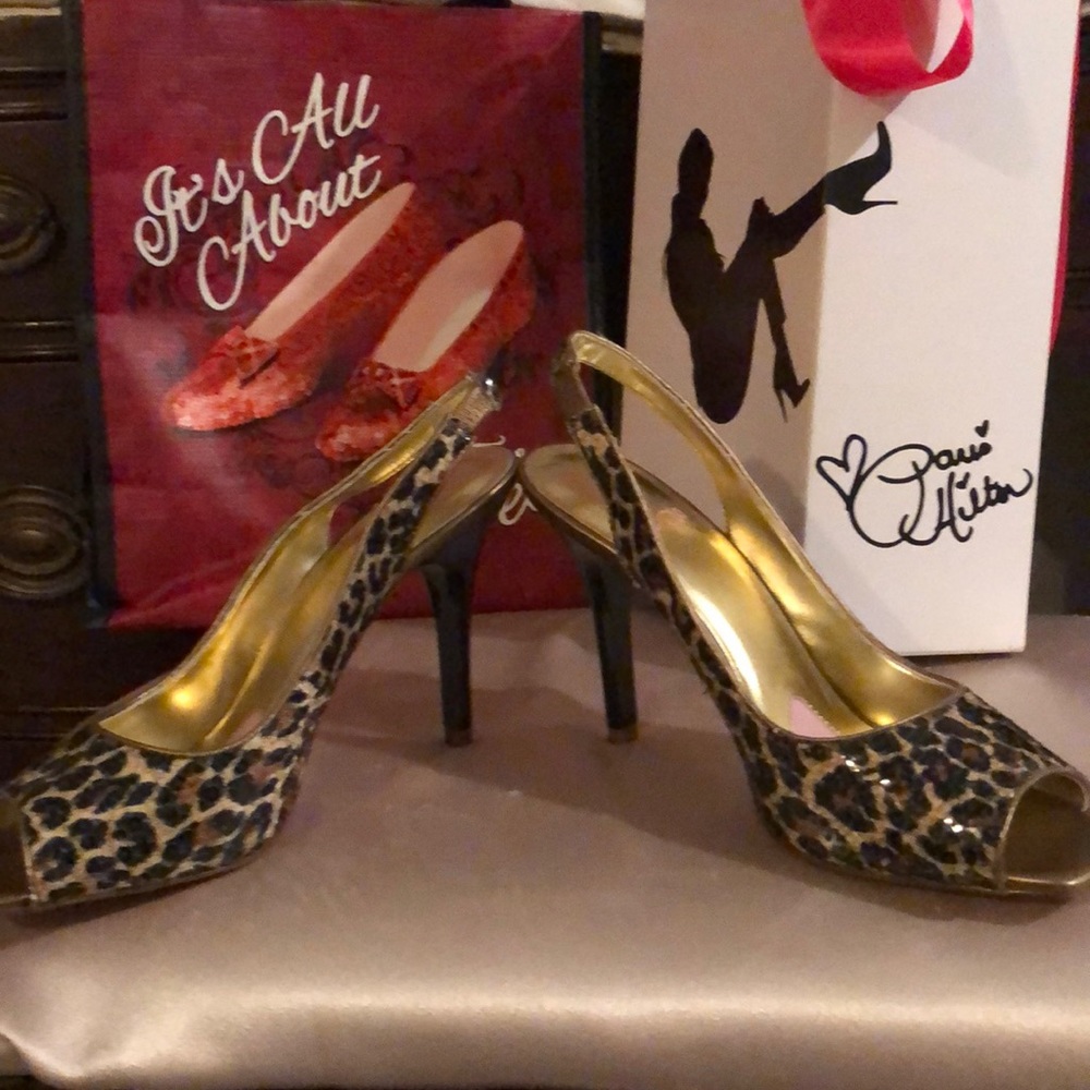 Shoes - Picture 4 of 4